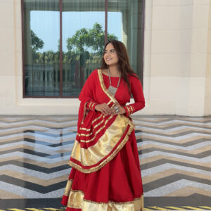 ✨ Rivaayat Laal Lehenga Set