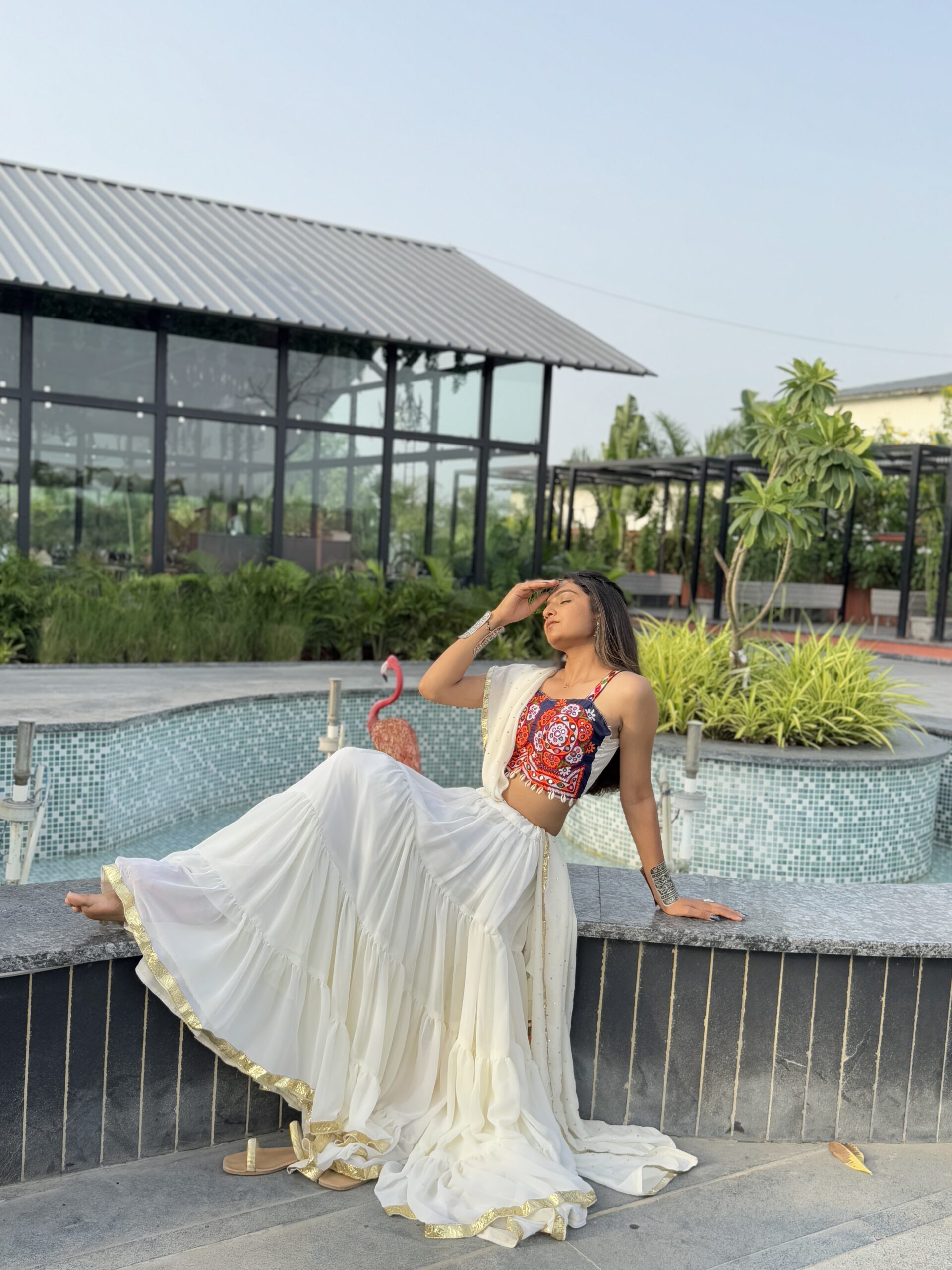 Safed Noor choli set - Image 5