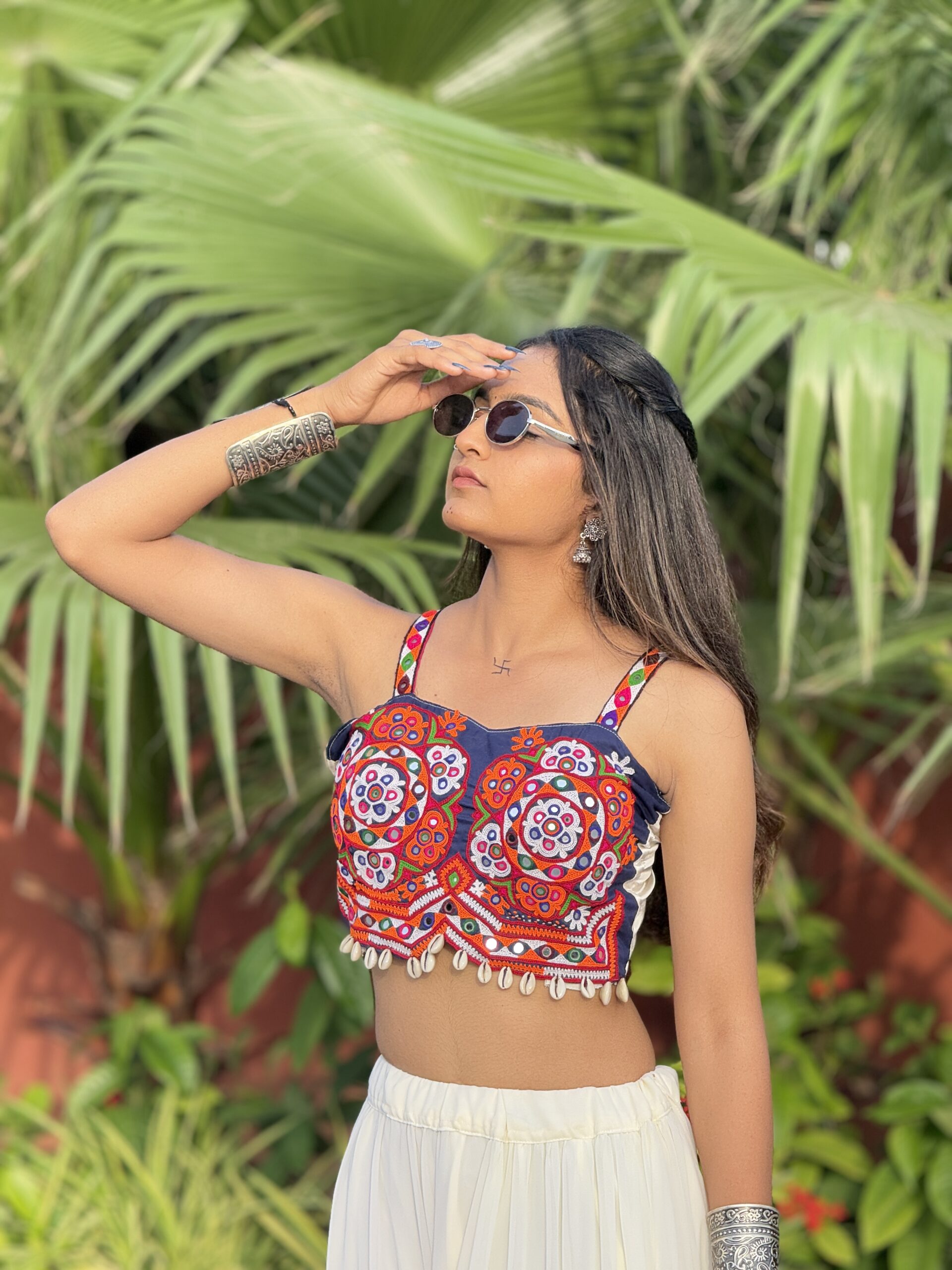 Safed Noor choli set - Image 4