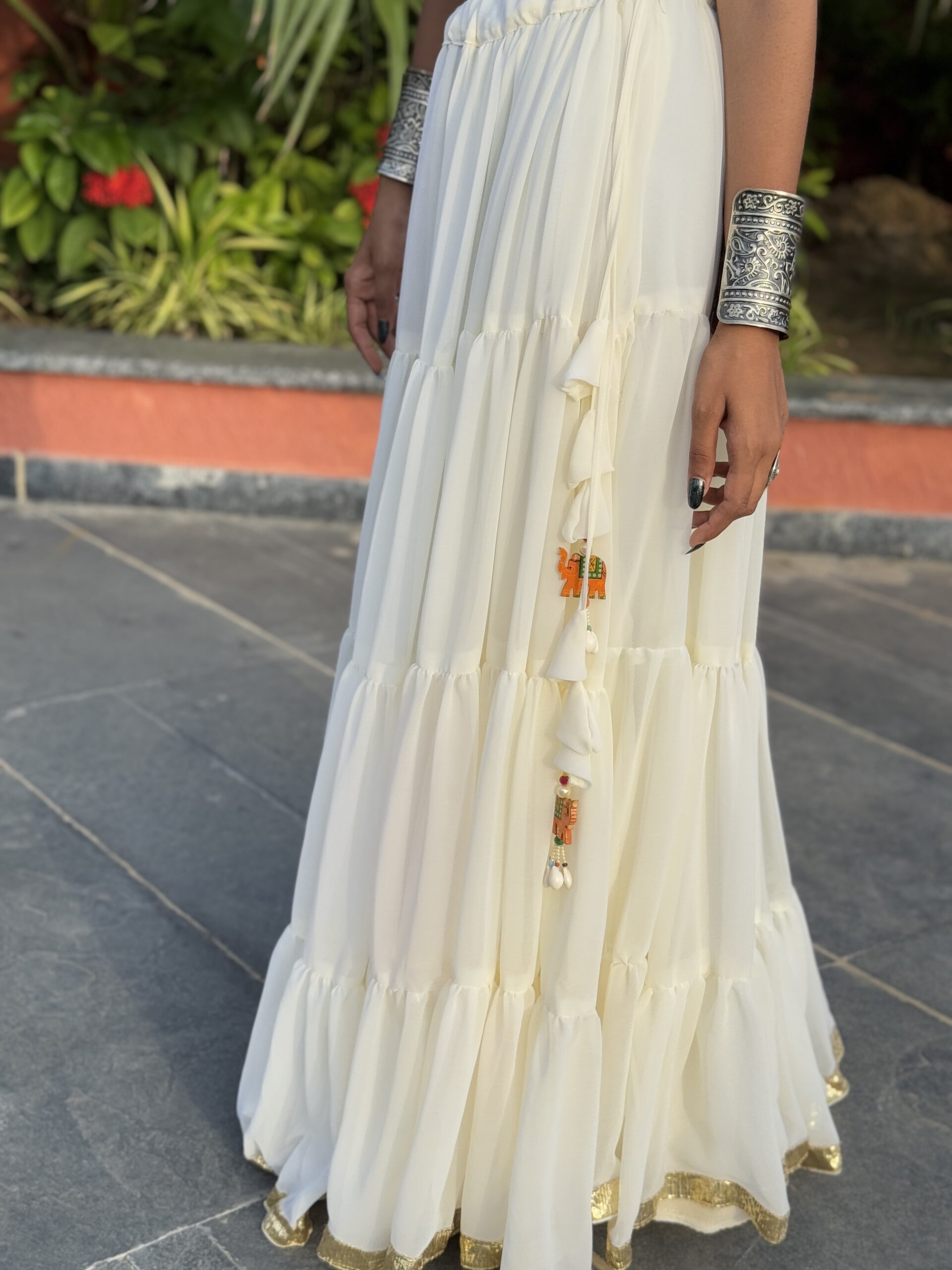 Safed Noor choli set - Image 3